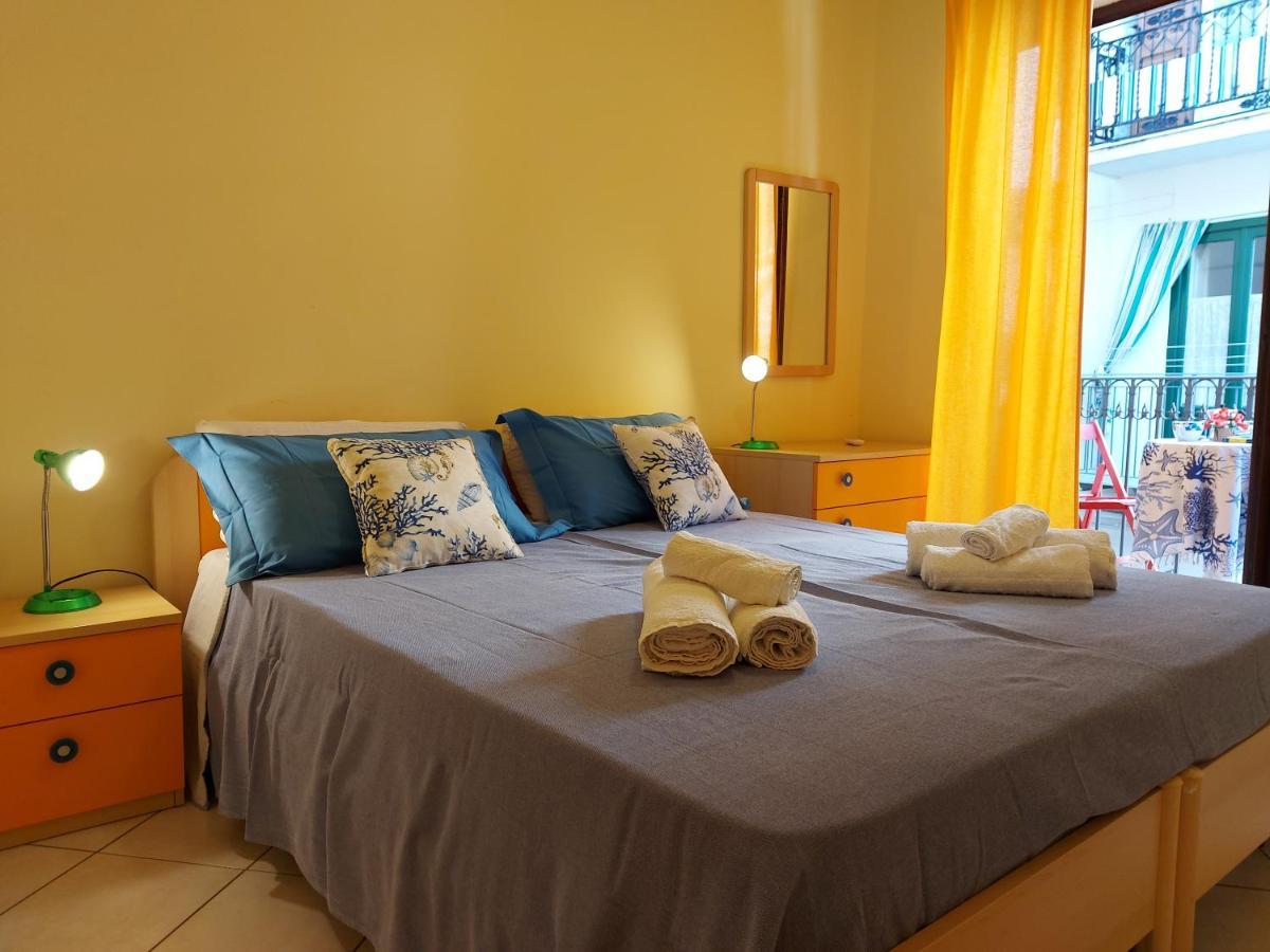 Casa Vittorio Apartment เชฟาลู ภายนอก รูปภาพ